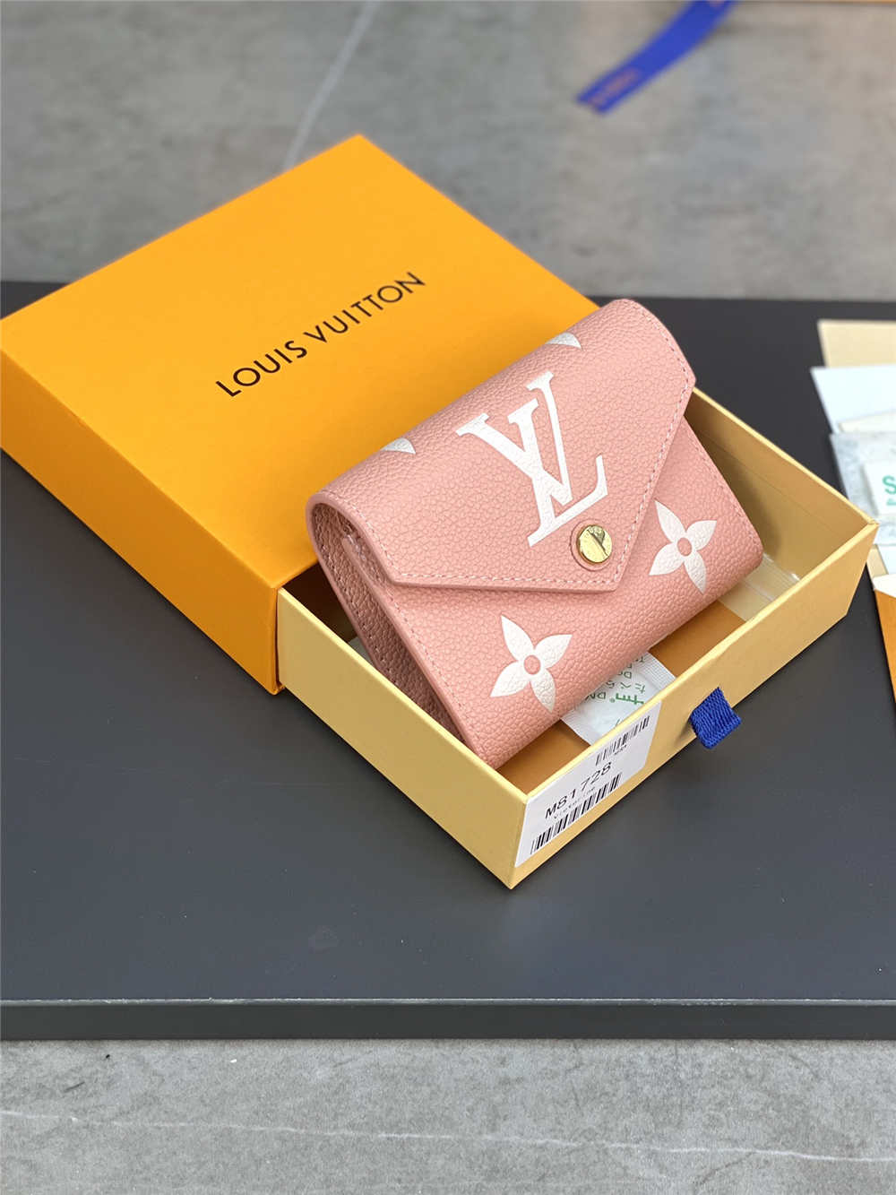 Louis Vuitton wallet M81728 Victorine 2025 new 